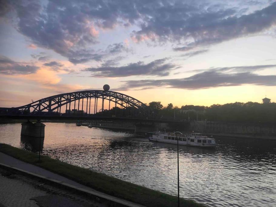Апартаменты Zachod Slonca Nad Wisla Краков Экстерьер фото